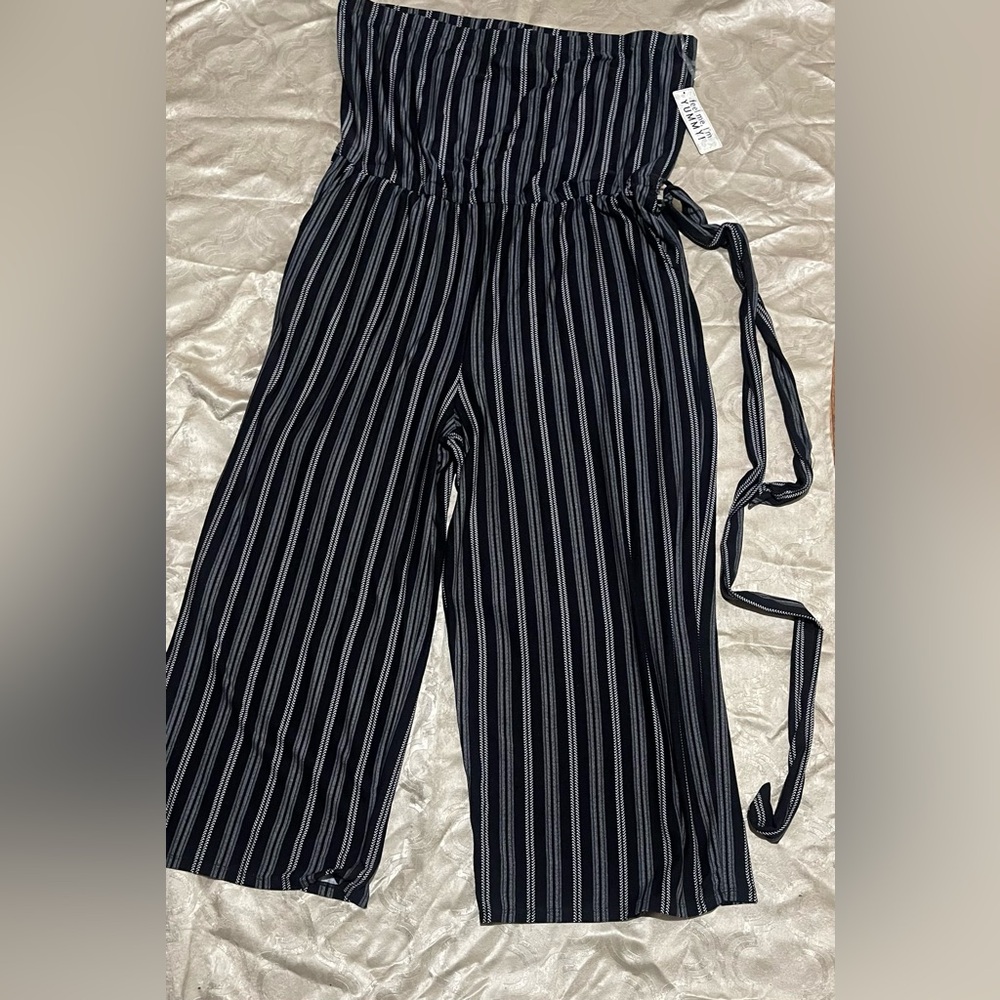 Derek Heart Black and White Patterned jumpsuit